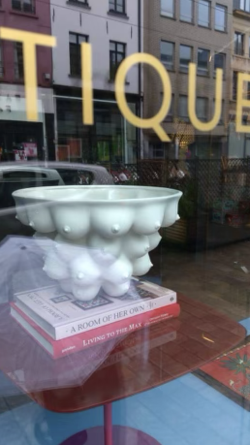 Nail salon, Belgium (Hilkka Abicht)